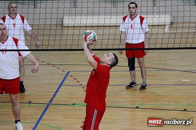 Zdjęcie w galerii na portalu naszraciborz.pl: Zakłady pracy walczą o puchar prezydenta wiadomości z regionu