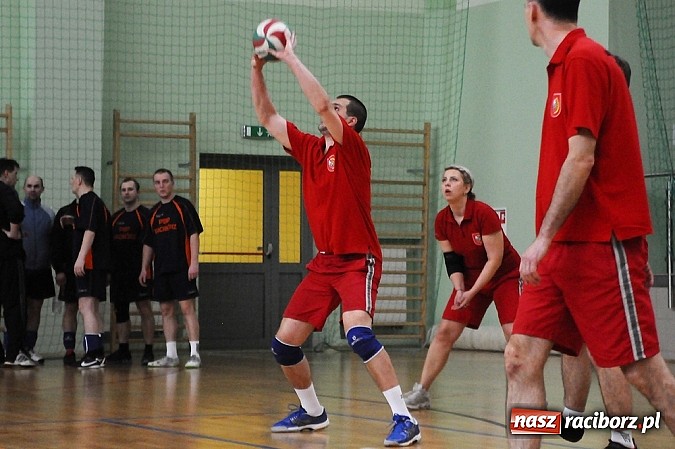 Zdjęcie w galerii na portalu naszraciborz.pl: Zakłady pracy walczą o puchar prezydenta wiadomości z regionu