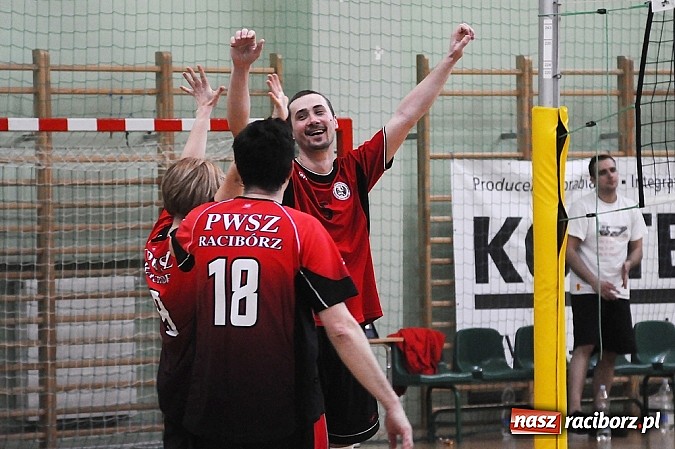 Zdjęcie w galerii na portalu naszraciborz.pl: Zakłady pracy walczą o puchar prezydenta wiadomości z regionu