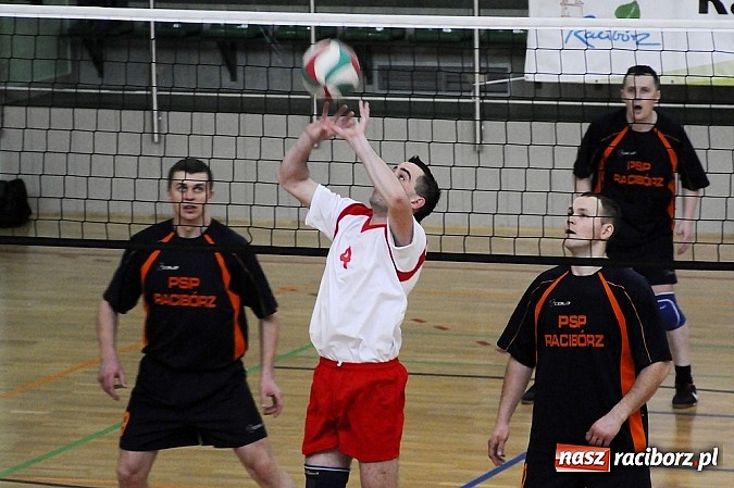 Zdjęcie w galerii na portalu naszraciborz.pl: Zakłady pracy walczą o puchar prezydenta wiadomości z regionu