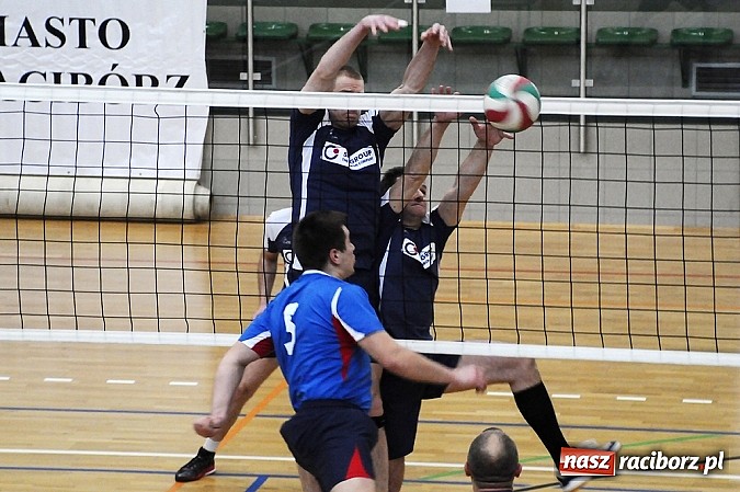 Zdjęcie w galerii na portalu naszraciborz.pl: Zakłady pracy walczą o puchar prezydenta wiadomości z regionu