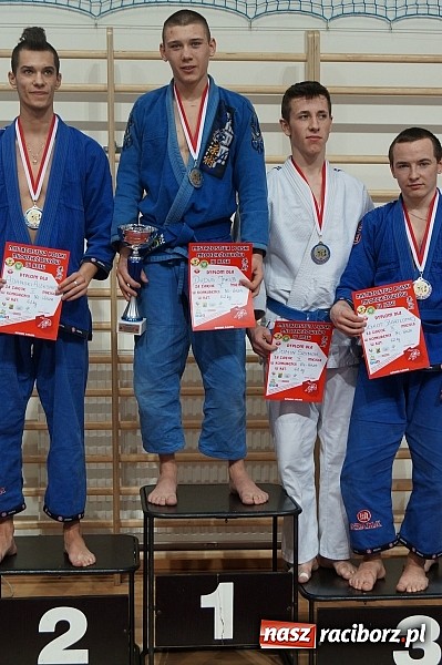 Zdjęcie w galerii na portalu naszraciborz.pl: Łamator drużynowym mistrzem Polski wiadomości z regionu