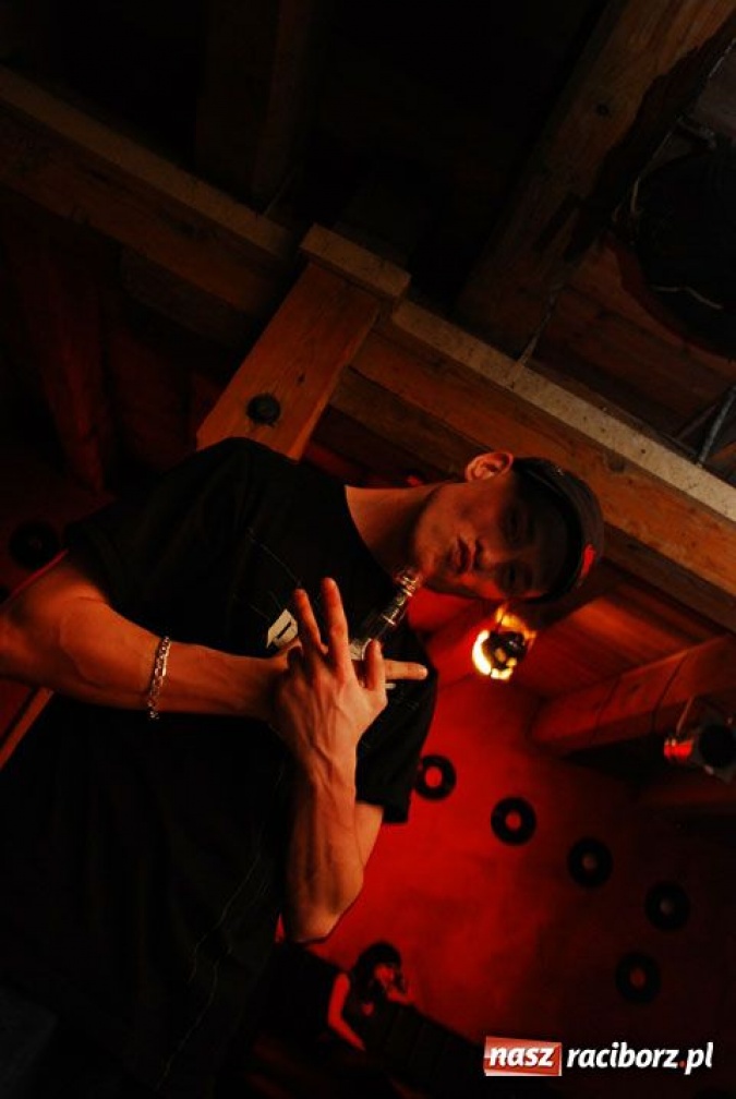 Zdjęcie w galerii na portalu naszraciborz.pl: Magiel towarzyski wiadomości z regionu