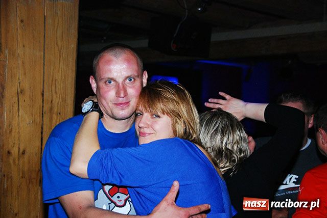 Zdjęcie w galerii na portalu naszraciborz.pl: Magiel towarzyski wiadomości z regionu