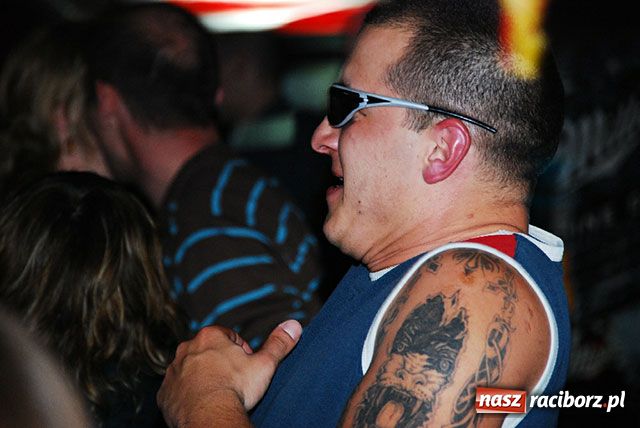 Zdjęcie w galerii na portalu naszraciborz.pl: Magiel towarzyski wiadomości z regionu