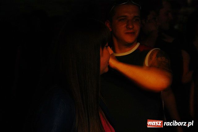 Zdjęcie w galerii na portalu naszraciborz.pl: Magiel towarzyski wiadomości z regionu