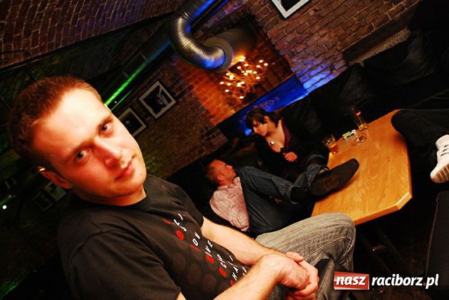 Zdjęcie w galerii na portalu naszraciborz.pl: Magiel towarzyski wiadomości z regionu