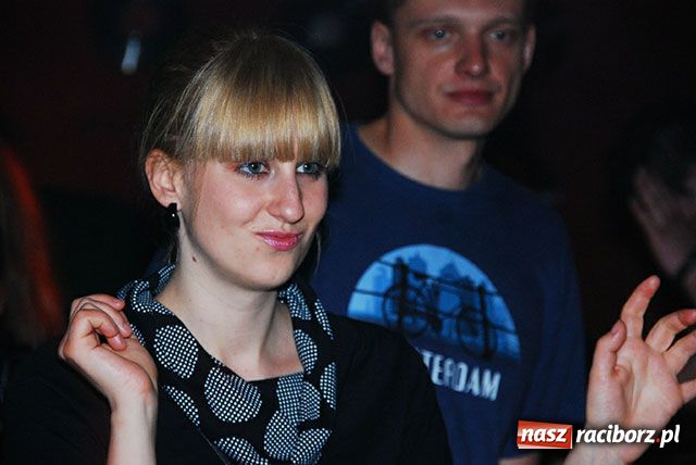 Zdjęcie w galerii na portalu naszraciborz.pl: Magiel towarzyski wiadomości z regionu