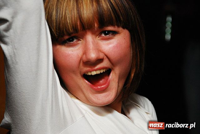 Zdjęcie w galerii na portalu naszraciborz.pl: Magiel towarzyski wiadomości z regionu