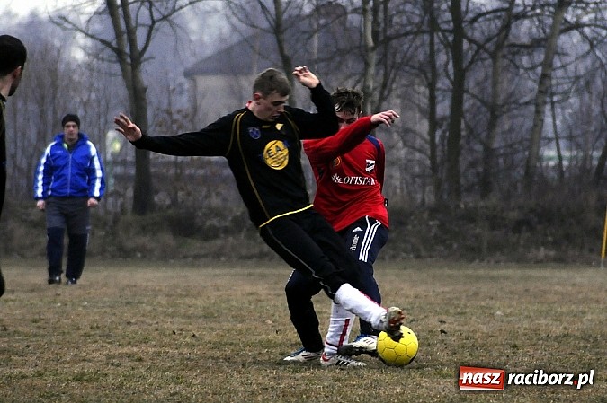 Zdjęcie w galerii na portalu naszraciborz.pl: Unia przegrała z Naprzodem Rydułtowy wiadomości z regionu