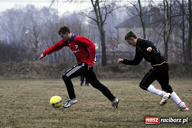 Zdjęcie w galerii na portalu naszraciborz.pl: Unia przegrała z Naprzodem Rydułtowy wiadomości z regionu