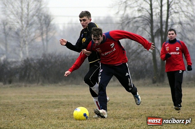 Zdjęcie w galerii na portalu naszraciborz.pl: Unia przegrała z Naprzodem Rydułtowy wiadomości z regionu