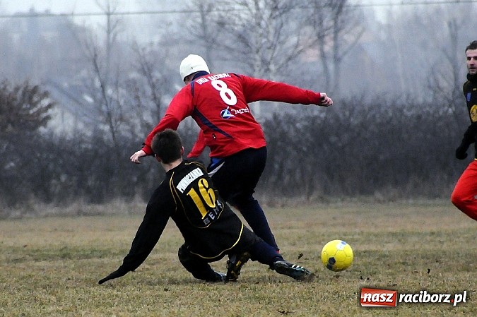 Zdjęcie w galerii na portalu naszraciborz.pl: Unia przegrała z Naprzodem Rydułtowy wiadomości z regionu