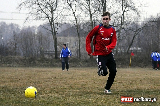 Zdjęcie w galerii na portalu naszraciborz.pl: Unia przegrała z Naprzodem Rydułtowy wiadomości z regionu