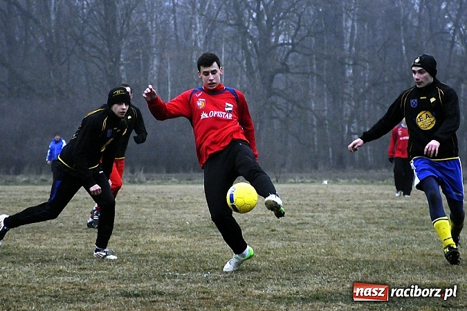 Zdjęcie w galerii na portalu naszraciborz.pl: Unia przegrała z Naprzodem Rydułtowy wiadomości z regionu
