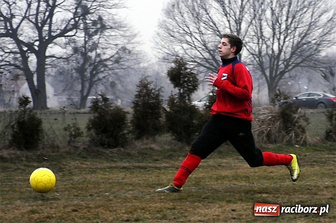 Zdjęcie w galerii na portalu naszraciborz.pl: Unia przegrała z Naprzodem Rydułtowy wiadomości z regionu