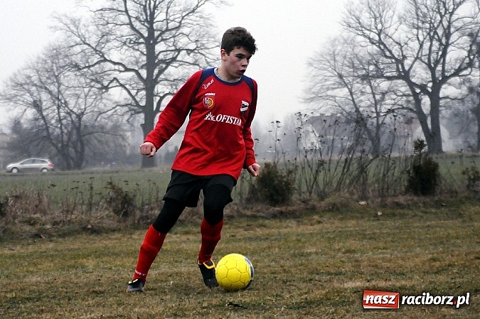 Zdjęcie w galerii na portalu naszraciborz.pl: Unia przegrała z Naprzodem Rydułtowy wiadomości z regionu