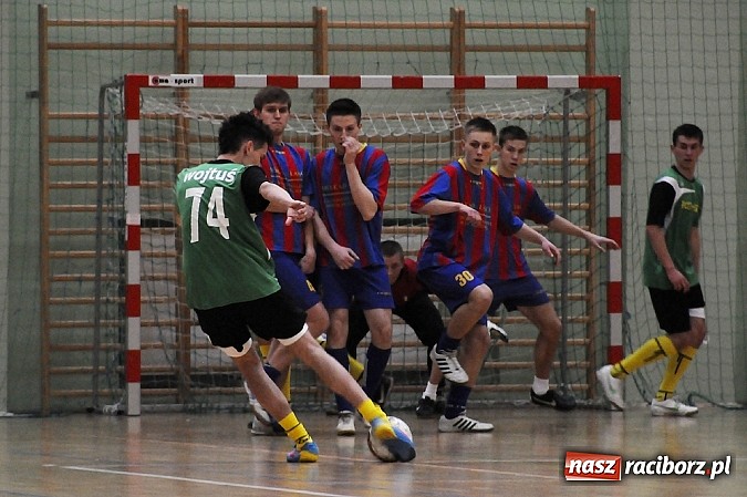 Zdjęcie w galerii na portalu naszraciborz.pl: Pokrycia mistrzem, Płomień w I lidze. HLPN zakończyła rozgrywki wiadomości z regionu