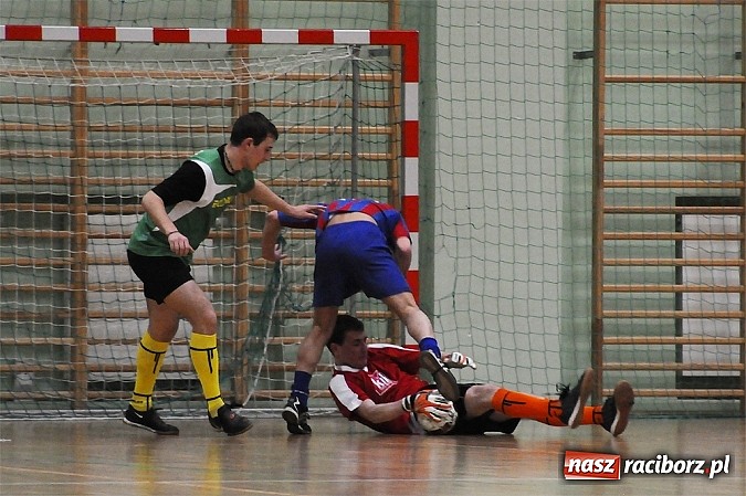 Zdjęcie w galerii na portalu naszraciborz.pl: Pokrycia mistrzem, Płomień w I lidze. HLPN zakończyła rozgrywki wiadomości z regionu