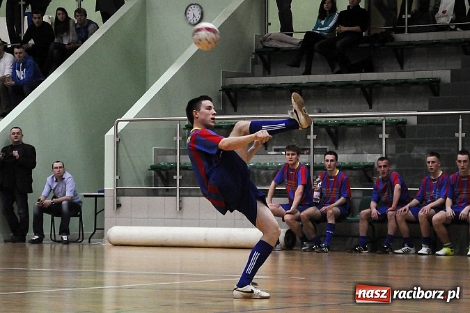 Zdjęcie w galerii na portalu naszraciborz.pl: Pokrycia mistrzem, Płomień w I lidze. HLPN zakończyła rozgrywki wiadomości z regionu