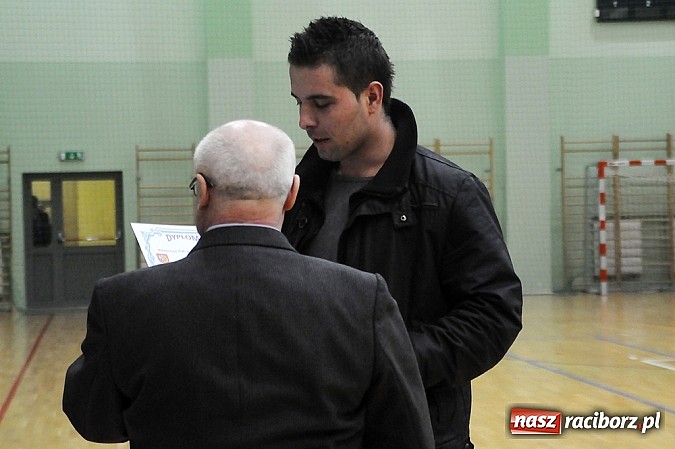 Zdjęcie w galerii na portalu naszraciborz.pl: Pokrycia mistrzem, Płomień w I lidze. HLPN zakończyła rozgrywki wiadomości z regionu