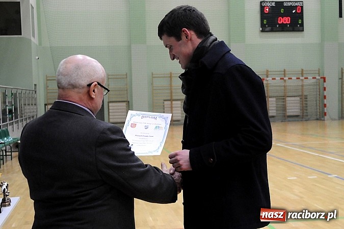 Zdjęcie w galerii na portalu naszraciborz.pl: Pokrycia mistrzem, Płomień w I lidze. HLPN zakończyła rozgrywki wiadomości z regionu