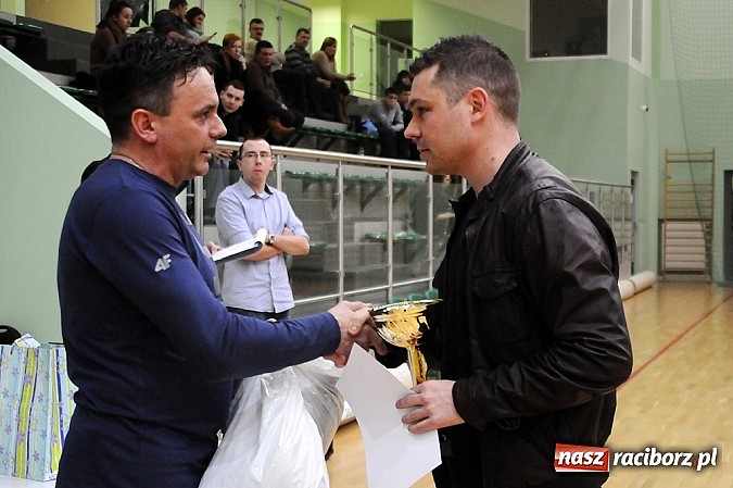 Zdjęcie w galerii na portalu naszraciborz.pl: Pokrycia mistrzem, Płomień w I lidze. HLPN zakończyła rozgrywki wiadomości z regionu