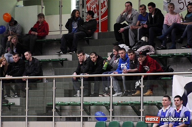 Zdjęcie w galerii na portalu naszraciborz.pl: Pokrycia mistrzem, Płomień w I lidze. HLPN zakończyła rozgrywki wiadomości z regionu