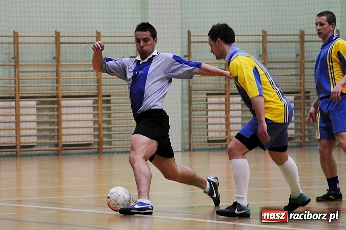 Zdjęcie w galerii na portalu naszraciborz.pl: Pokrycia mistrzem, Płomień w I lidze. HLPN zakończyła rozgrywki wiadomości z regionu