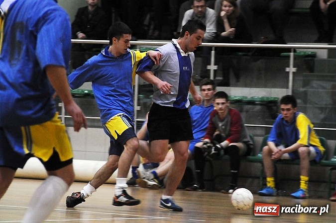 Zdjęcie w galerii na portalu naszraciborz.pl: Pokrycia mistrzem, Płomień w I lidze. HLPN zakończyła rozgrywki wiadomości z regionu