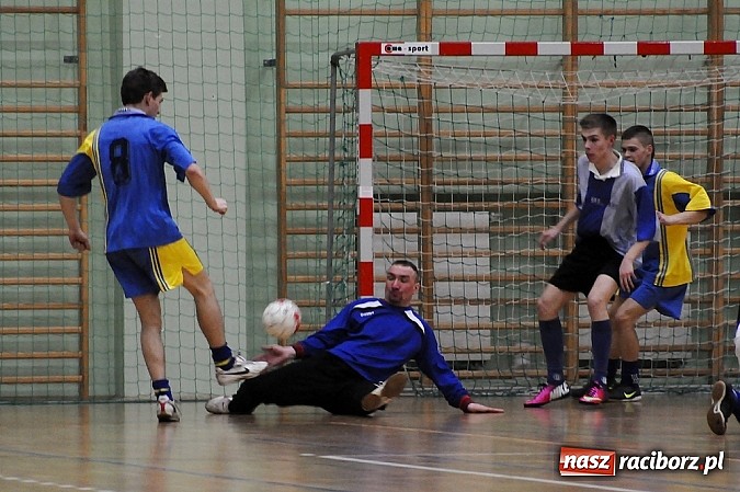 Zdjęcie w galerii na portalu naszraciborz.pl: Pokrycia mistrzem, Płomień w I lidze. HLPN zakończyła rozgrywki wiadomości z regionu