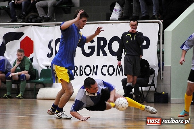 Zdjęcie w galerii na portalu naszraciborz.pl: Pokrycia mistrzem, Płomień w I lidze. HLPN zakończyła rozgrywki wiadomości z regionu