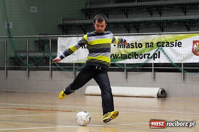 Zdjęcie w galerii na portalu naszraciborz.pl: Pokrycia mistrzem, Płomień w I lidze. HLPN zakończyła rozgrywki wiadomości z regionu