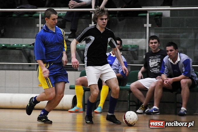 Zdjęcie w galerii na portalu naszraciborz.pl: Pokrycia mistrzem, Płomień w I lidze. HLPN zakończyła rozgrywki wiadomości z regionu