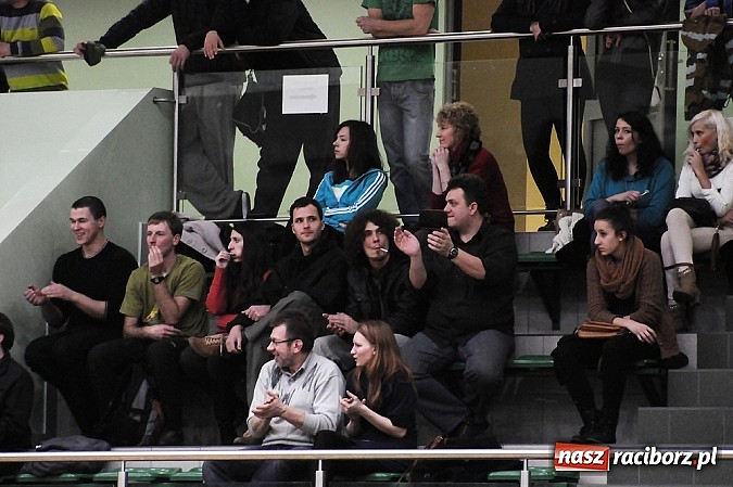 Zdjęcie w galerii na portalu naszraciborz.pl: Pokrycia mistrzem, Płomień w I lidze. HLPN zakończyła rozgrywki wiadomości z regionu