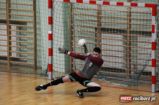 Zdjęcie w galerii na portalu naszraciborz.pl: Pokrycia mistrzem, Płomień w I lidze. HLPN zakończyła rozgrywki wiadomości z regionu