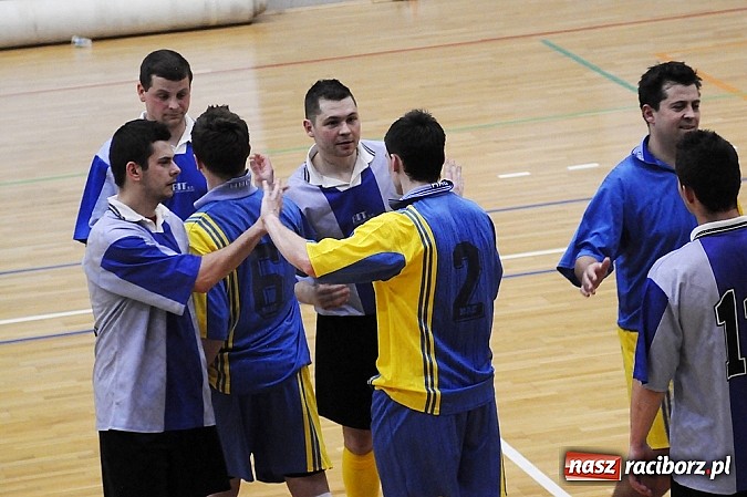 Zdjęcie w galerii na portalu naszraciborz.pl: Pokrycia mistrzem, Płomień w I lidze. HLPN zakończyła rozgrywki wiadomości z regionu