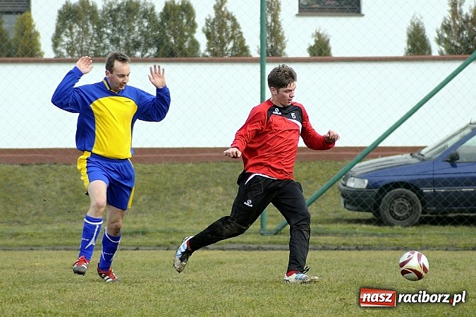 Zdjęcie w galerii na portalu naszraciborz.pl: Naprzód Borucin pokonany wiadomości z regionu
