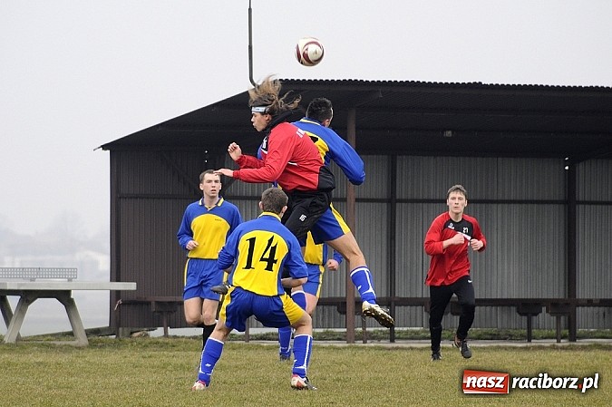 Zdjęcie w galerii na portalu naszraciborz.pl: Naprzód Borucin pokonany wiadomości z regionu