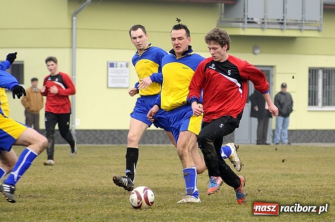 Zdjęcie w galerii na portalu naszraciborz.pl: Naprzód Borucin pokonany wiadomości z regionu