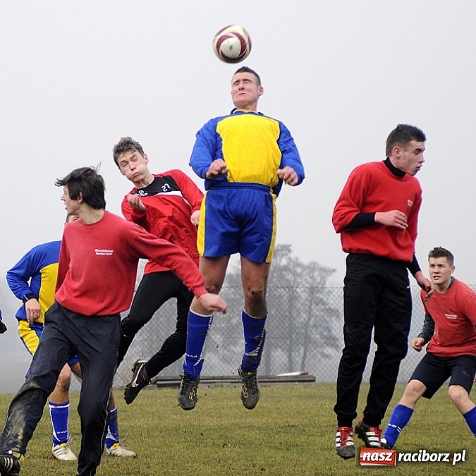 Zdjęcie w galerii na portalu naszraciborz.pl: Naprzód Borucin pokonany wiadomości z regionu