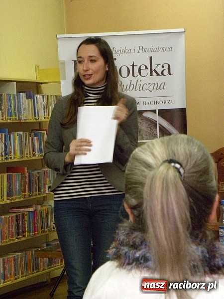Zdjęcie w galerii na portalu naszraciborz.pl: Kryminaliści w Bibliotece wiadomości z regionu