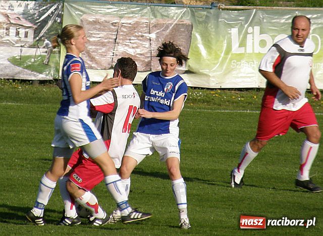 Zdjęcie w galerii na portalu naszraciborz.pl: Dobre widowisko i deszcz goli wiadomości z regionu