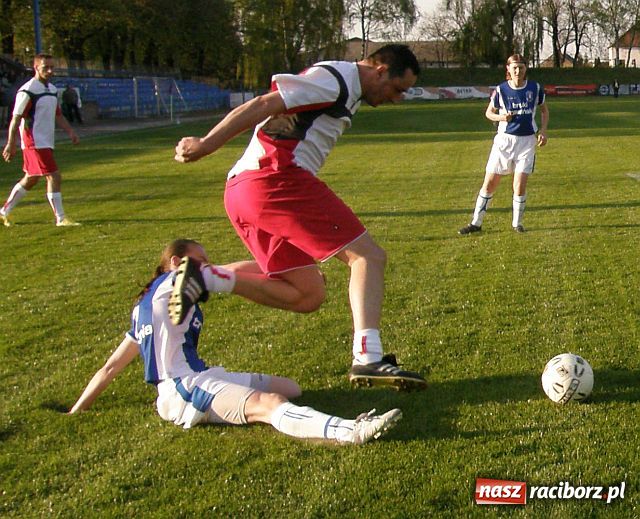 Zdjęcie w galerii na portalu naszraciborz.pl: Dobre widowisko i deszcz goli wiadomości z regionu