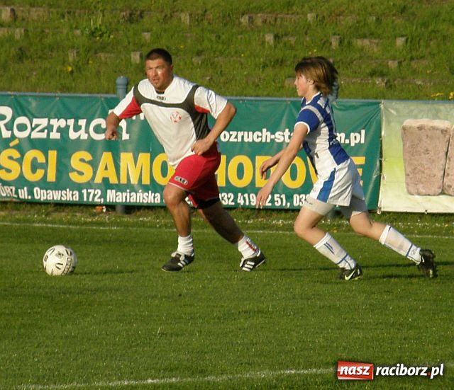 Zdjęcie w galerii na portalu naszraciborz.pl: Dobre widowisko i deszcz goli wiadomości z regionu