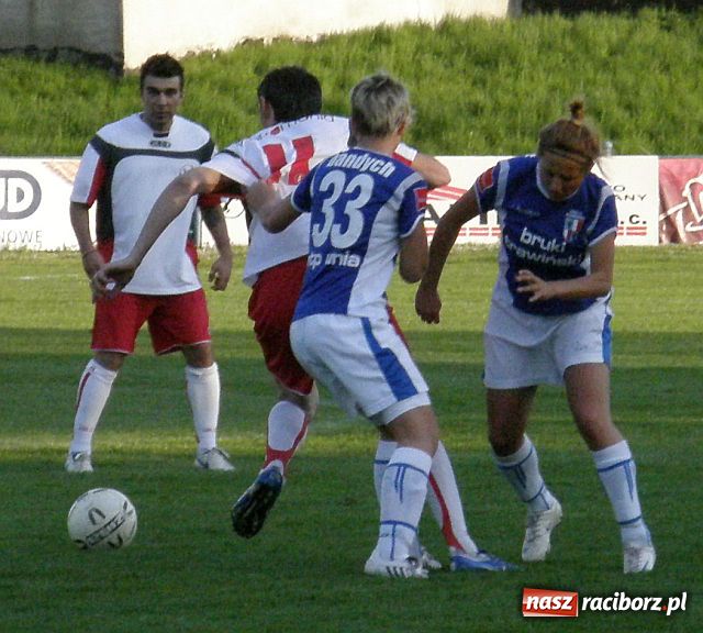 Zdjęcie w galerii na portalu naszraciborz.pl: Dobre widowisko i deszcz goli wiadomości z regionu