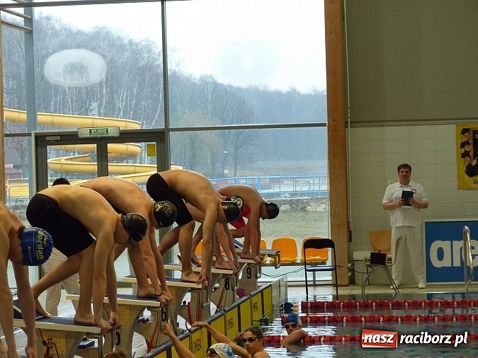 Zdjęcie w galerii na portalu naszraciborz.pl: Pływanie: osiem medali dla Oli Tomali wiadomości z regionu