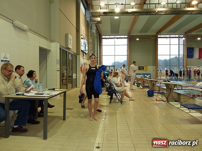 Zdjęcie w galerii na portalu naszraciborz.pl: Pływanie: osiem medali dla Oli Tomali wiadomości z regionu