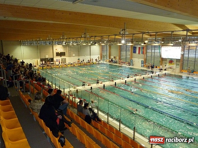 Zdjęcie w galerii na portalu naszraciborz.pl: Pływanie: osiem medali dla Oli Tomali wiadomości z regionu