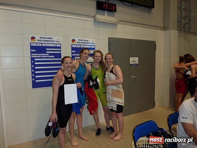 Zdjęcie w galerii na portalu naszraciborz.pl: Pływanie: osiem medali dla Oli Tomali wiadomości z regionu